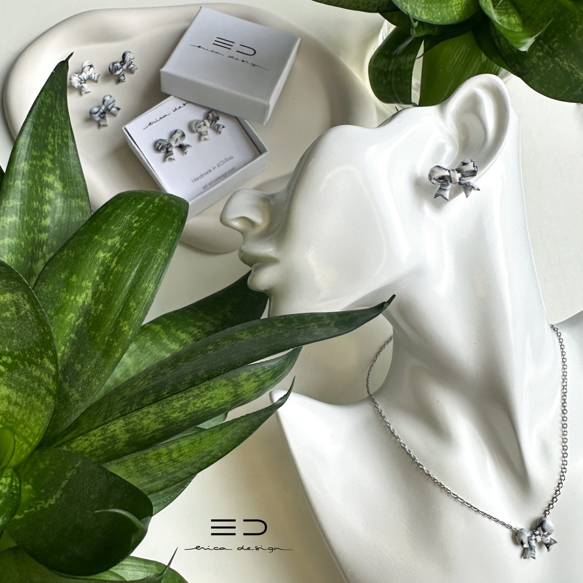 Marble bows | white - black