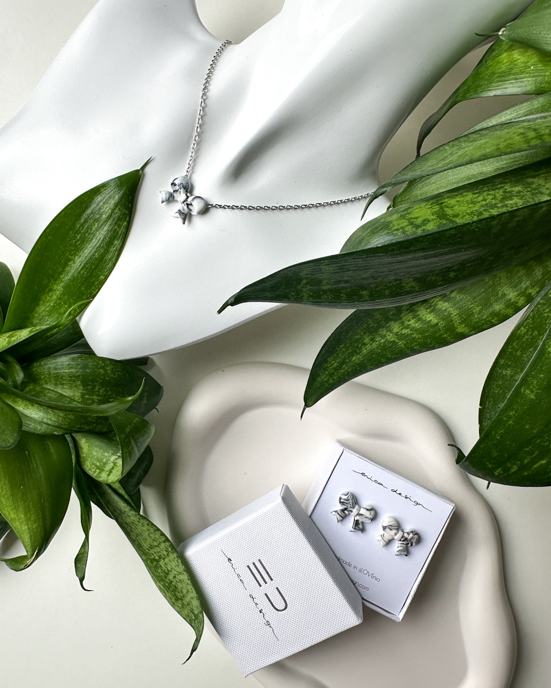 Marble bows | white - black