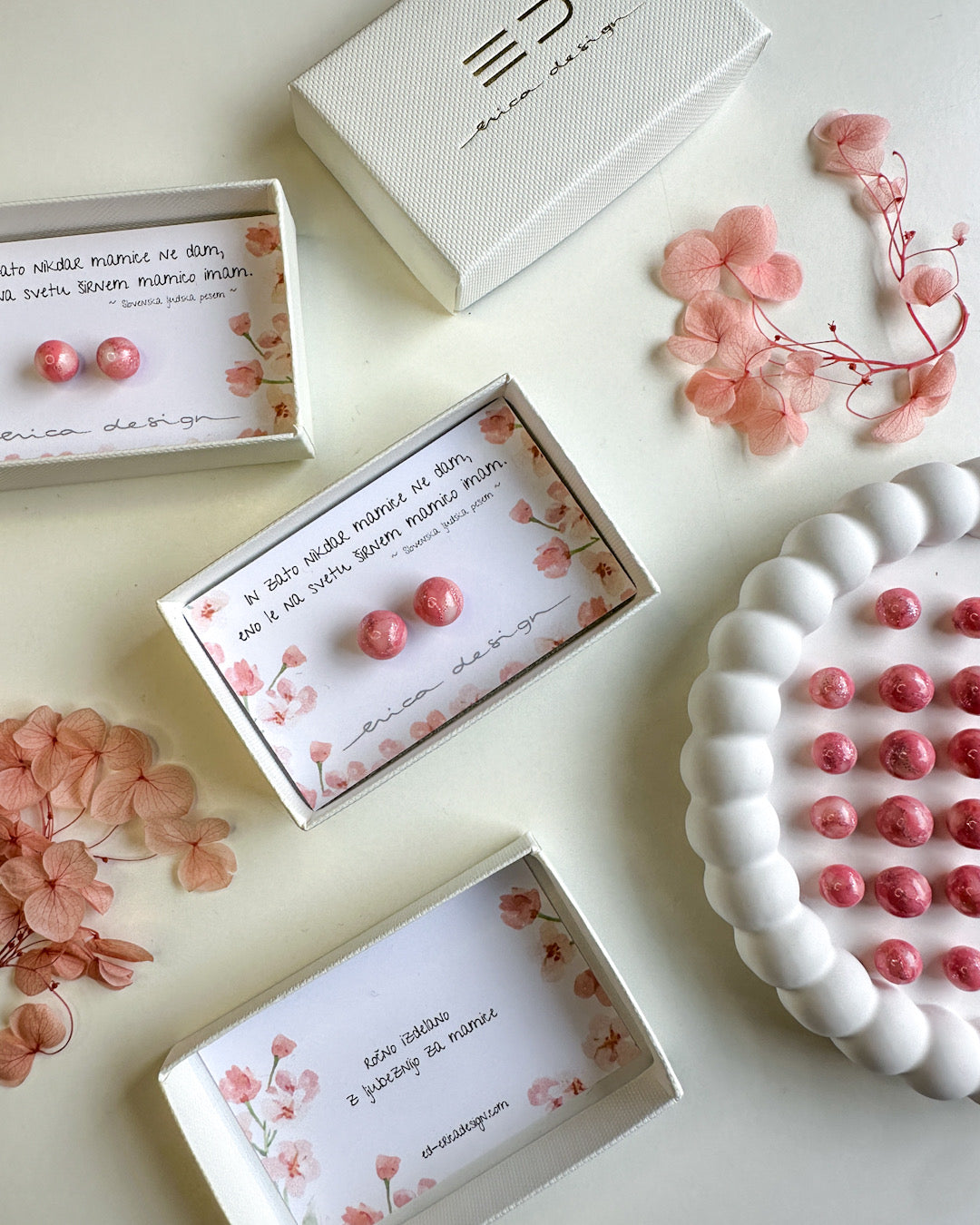 Coffret cadeau pour maman avec un vers | corail