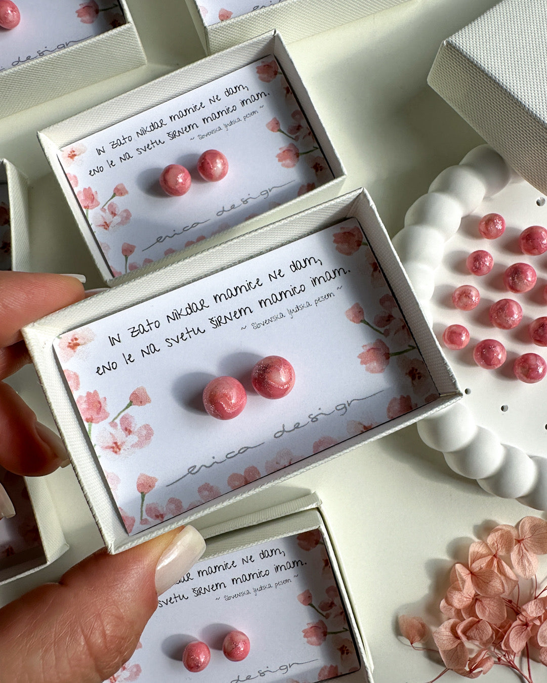 Coffret cadeau pour maman avec un vers | corail
