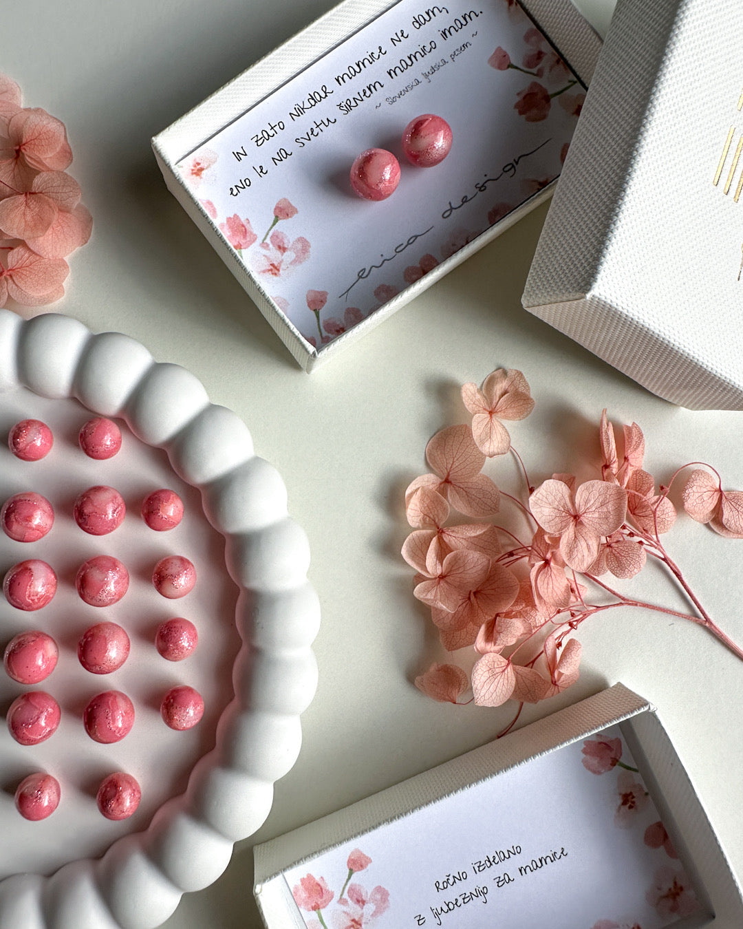 Coffret cadeau pour maman avec un vers | corail