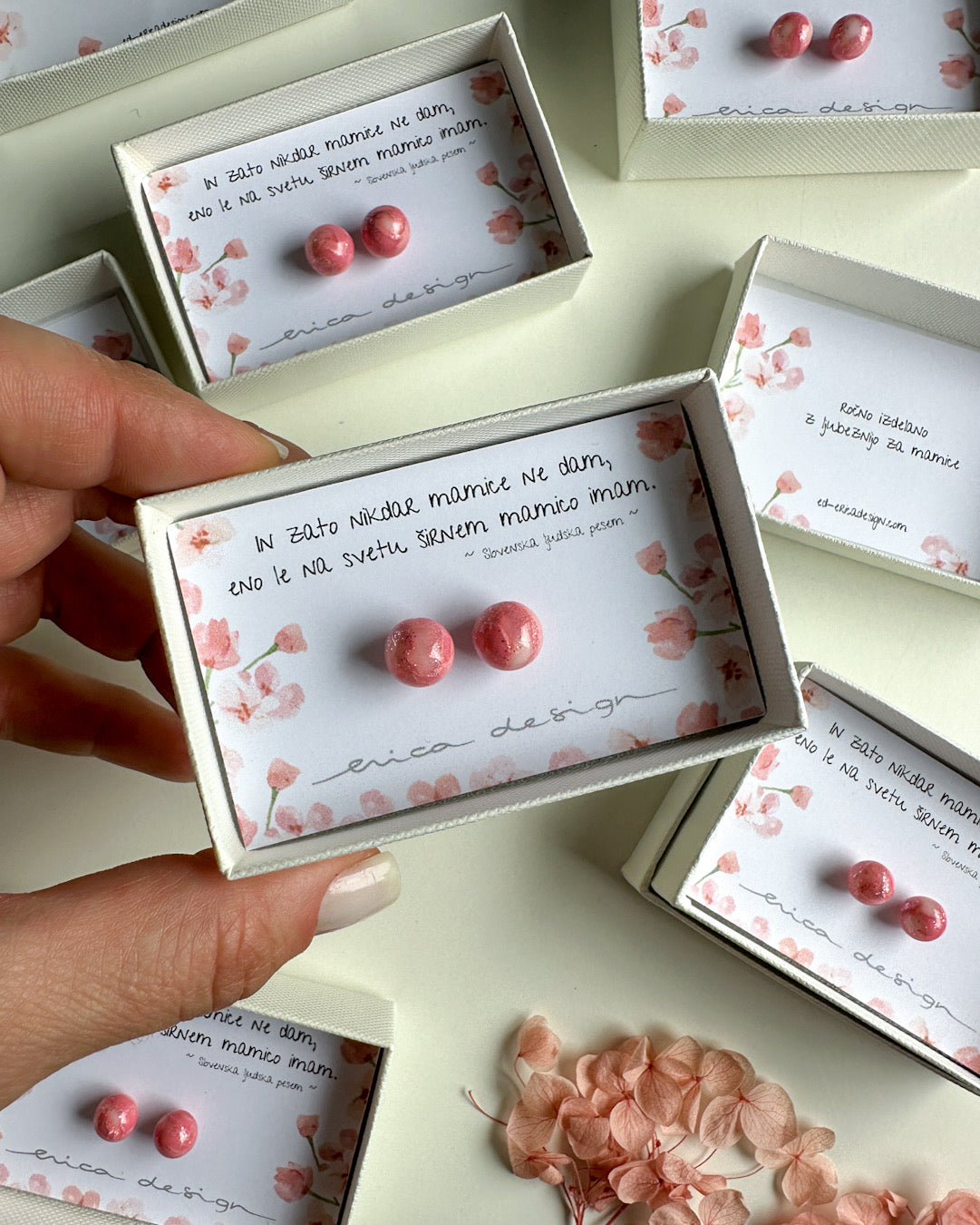 Coffret cadeau pour maman avec un vers | corail