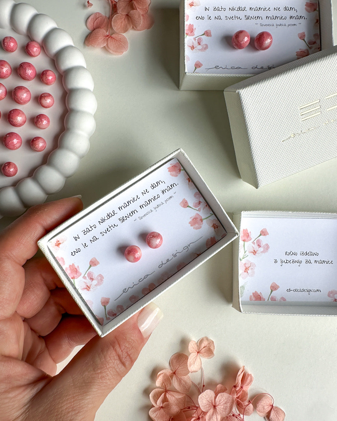Coffret cadeau pour maman avec un vers | corail