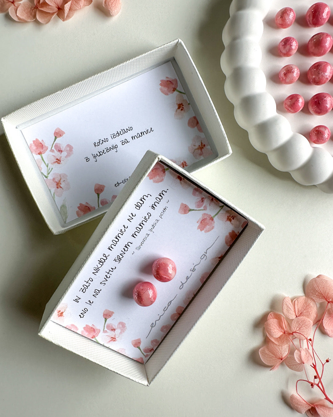 Coffret cadeau pour maman avec un vers | corail