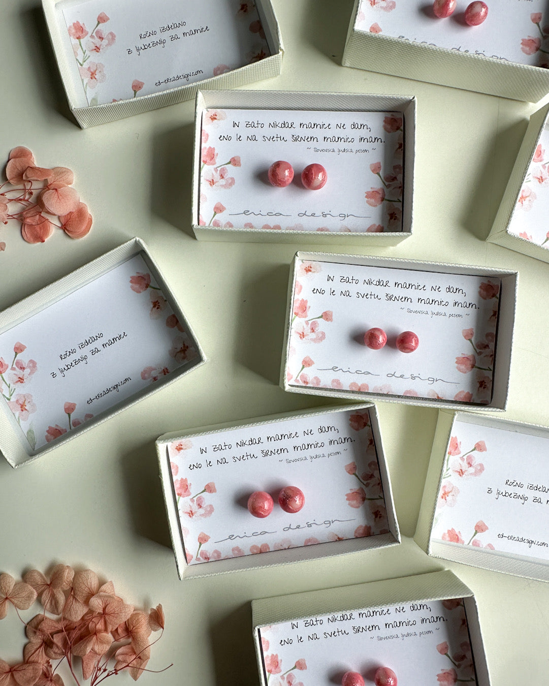 Coffret cadeau pour maman avec un vers | corail