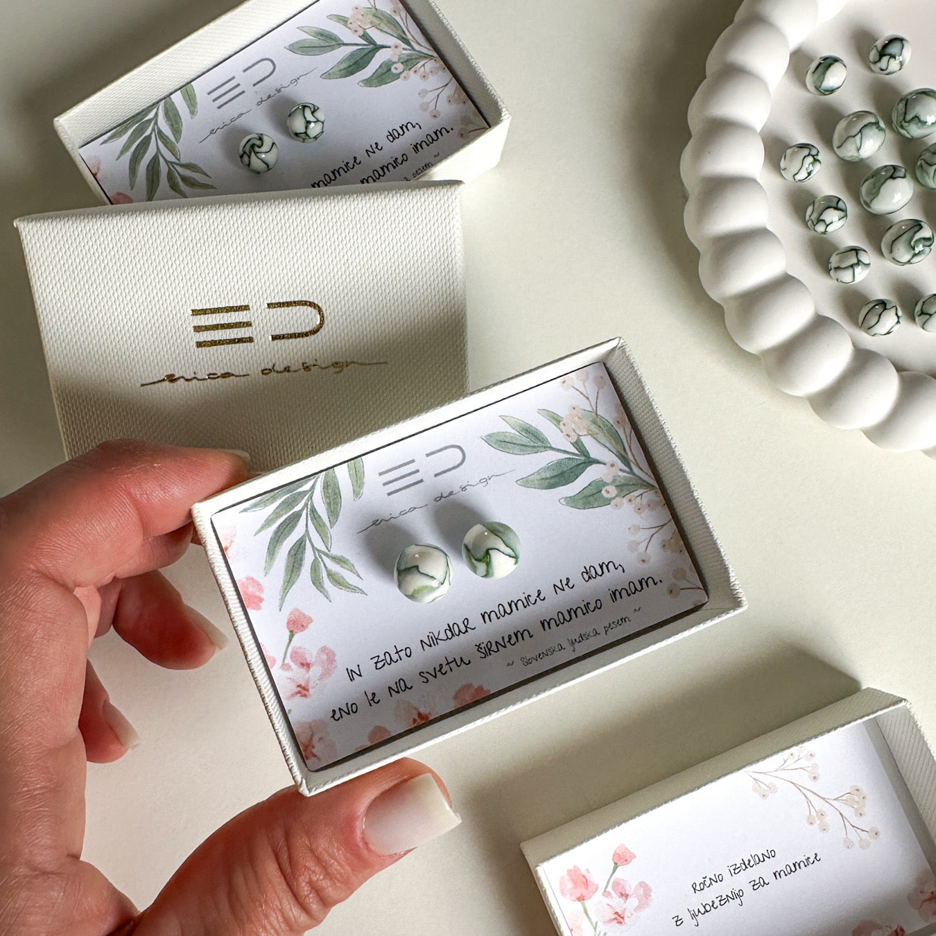 A gift for mom | green