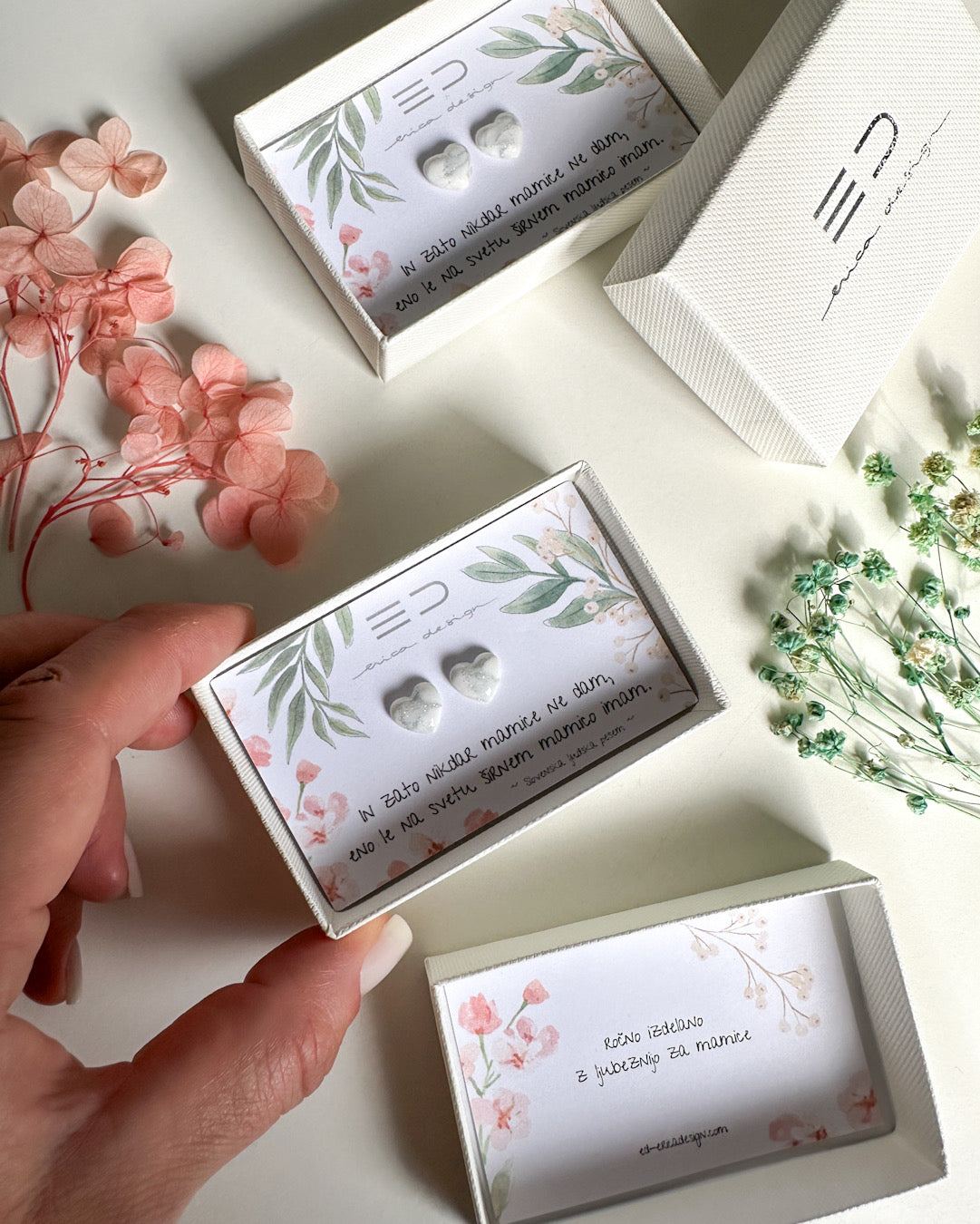 Pacchetto regalo per mamma con un verso | cuore