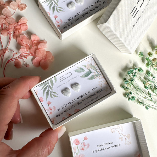 Gift package for mom with a verse | heart