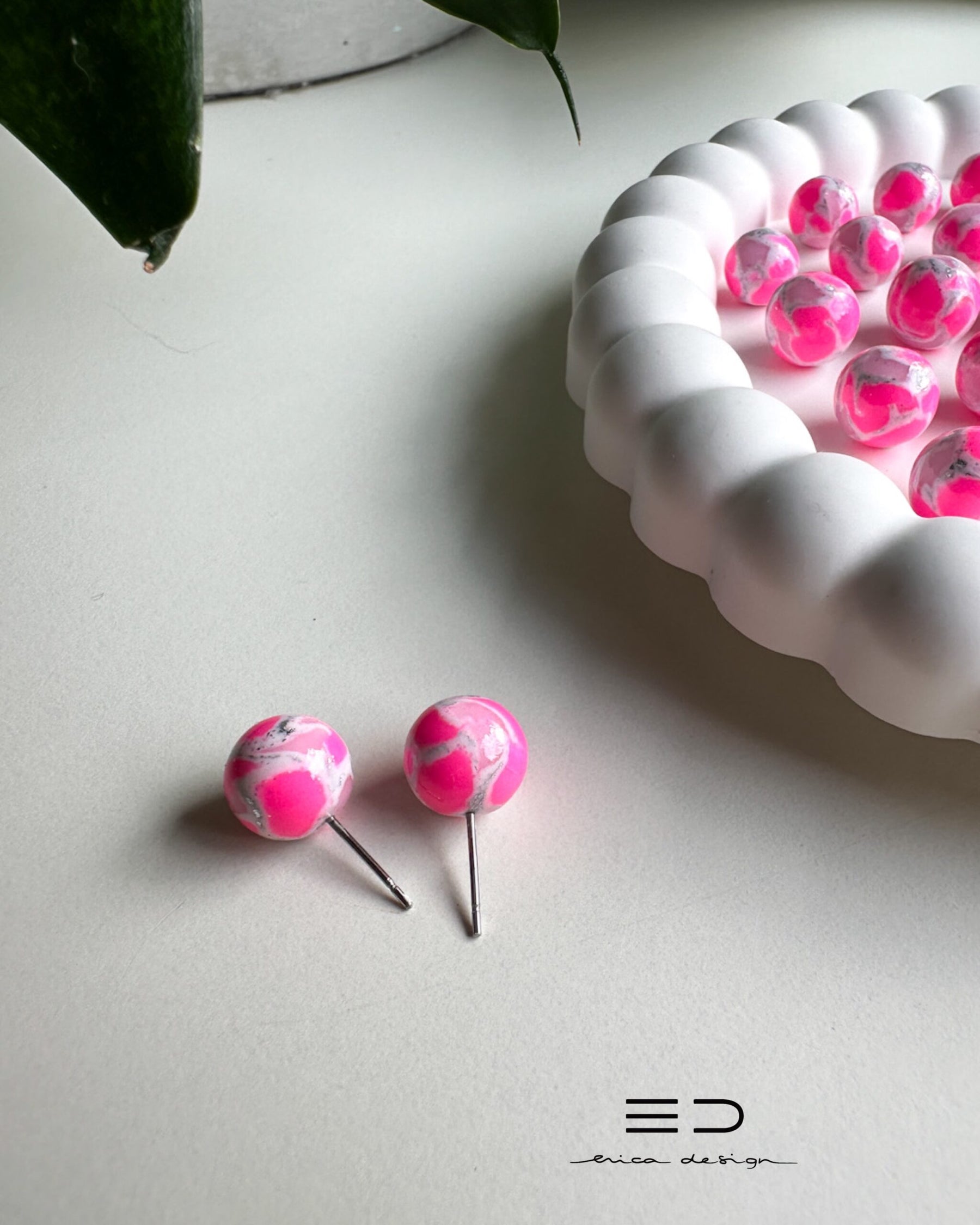 bulb | LIMITED EDITION | neon pink