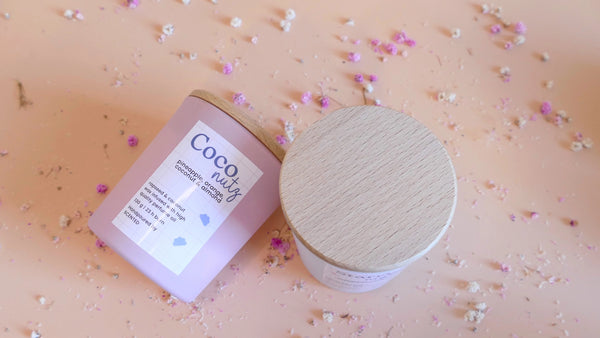 Naravna dišeča sveča Cherryful, 130 g – češnja, jasmin in vanilija, ročno izdelana, vegan.