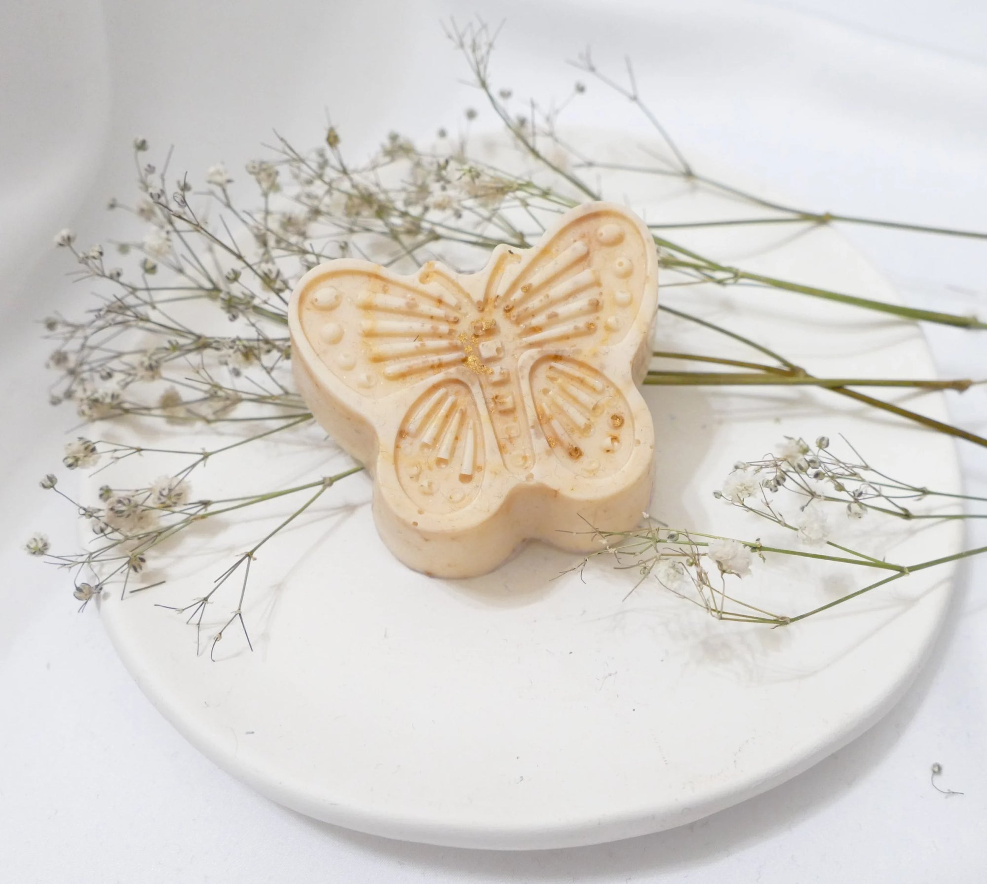 milo tulipan z vonjem limonske trave, zlate barve