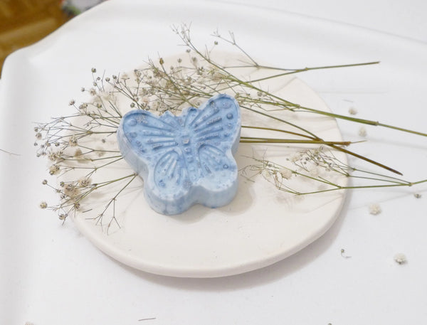 Naravno milo z eteričnim oljem rožmarina, ročno izdelano, brez parabenov, brez sulfatov, vlažilno