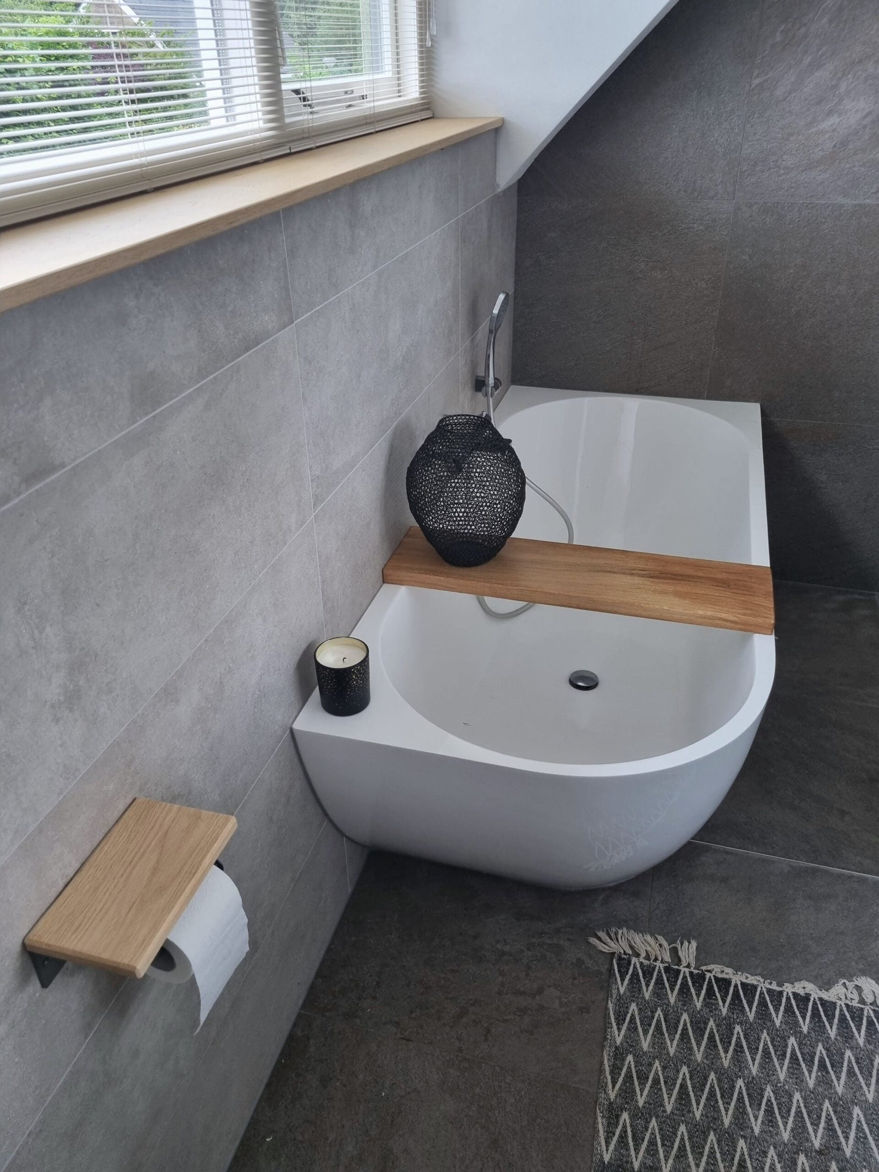 The Smart Toilet Paper Holder Matte White - Light Oak