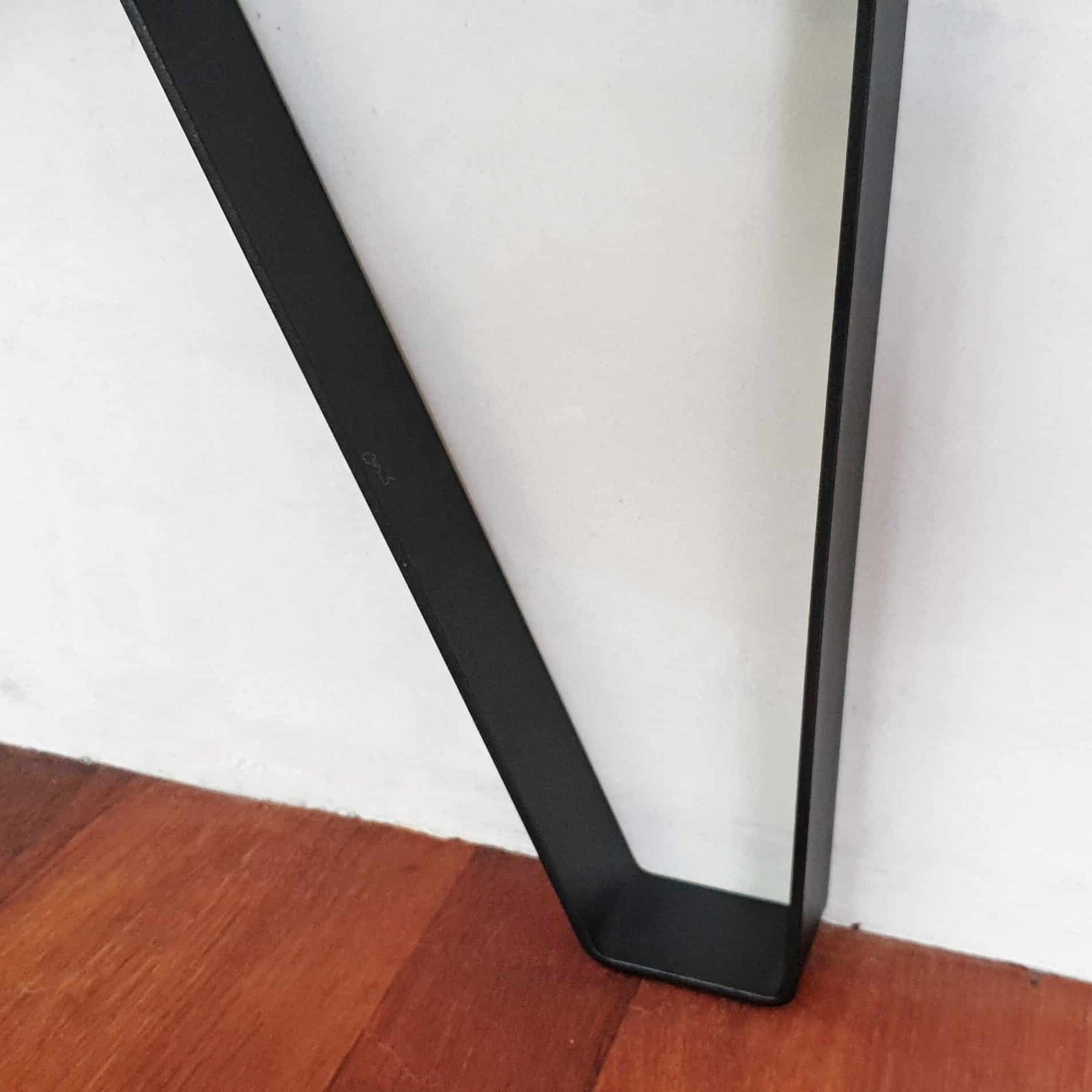 Industriële Bijzettafel Vier Poten Mat Zwart