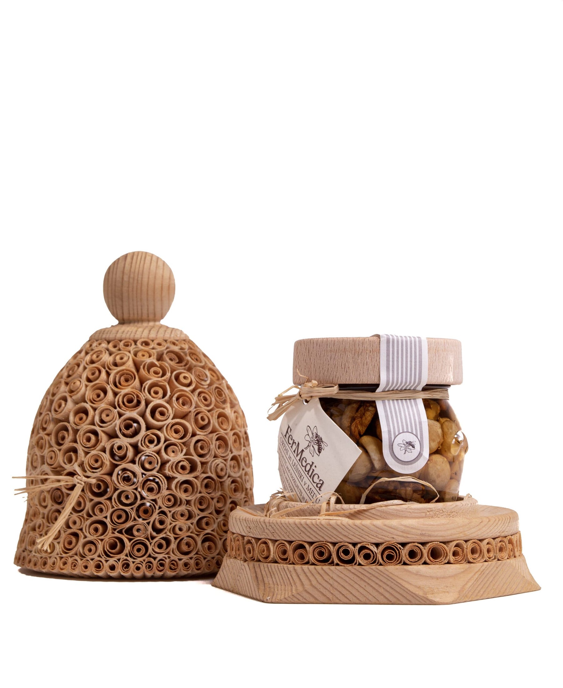 Bell - packaging made of wafers with walnuts and hazelnuts in honey 250 g
