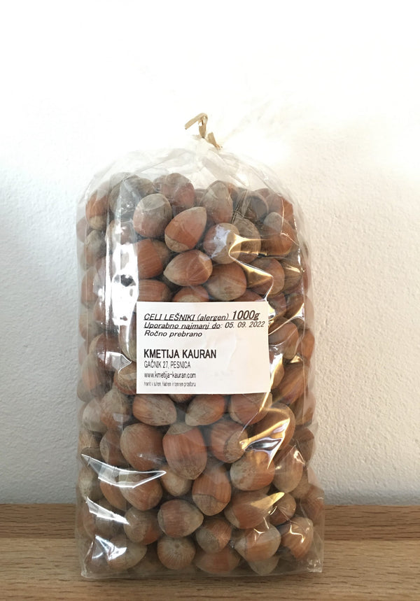 Hazelnuts in Shell