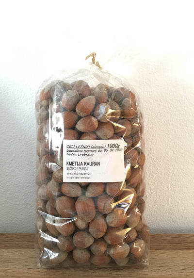 Hazelnuts in Shell