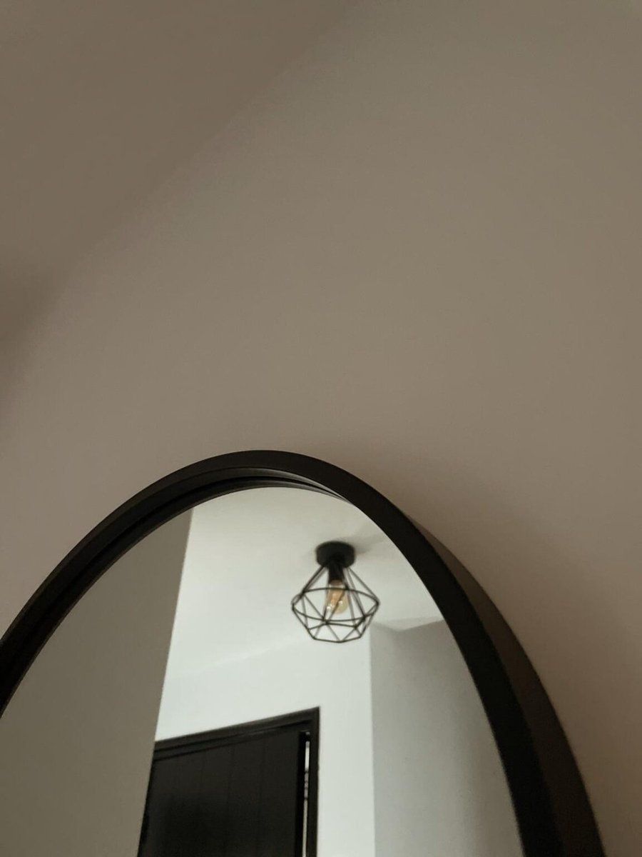 Full-length mirror - black - metal - round top - 150cm x 40cm