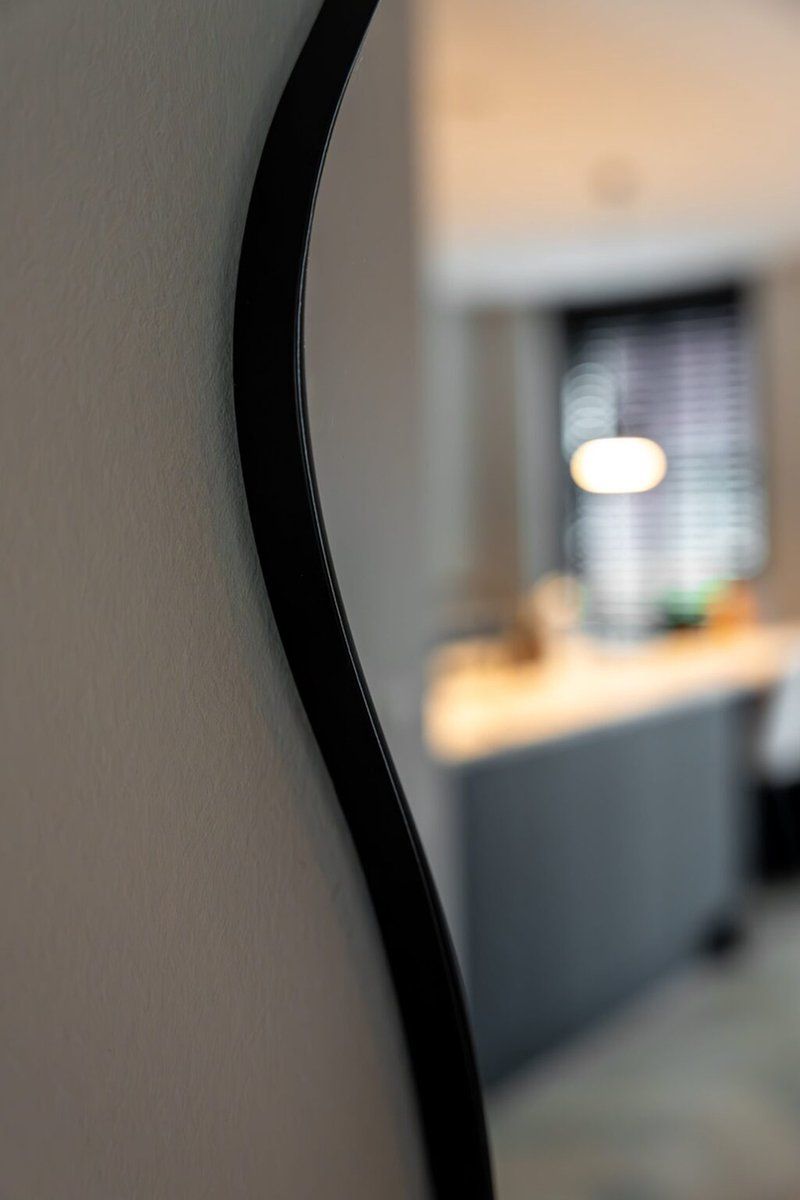 Troas Mirror - organic shape - asymmetrical - wall mirror - 110cm - Black