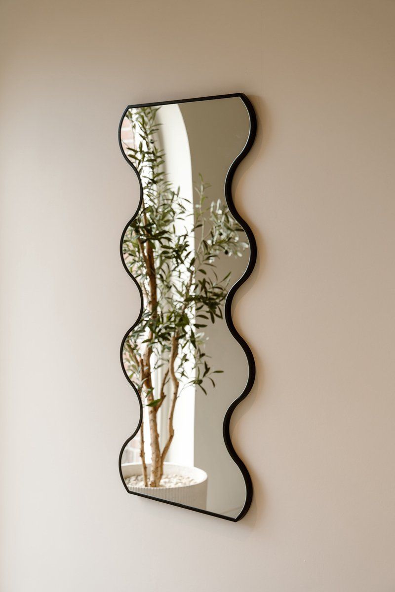 Indore Home - Mirror - Organic Shape - Wavy Edge - Wall Mirror - 120cm - Black