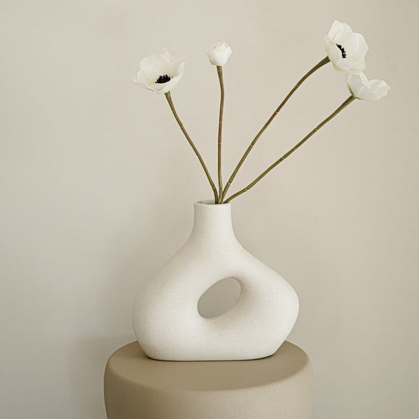 Indore Home - Vaas Alberti - Flower Vase - Living Room Decoration - White Vase - Hollow Vase - Donut Vase