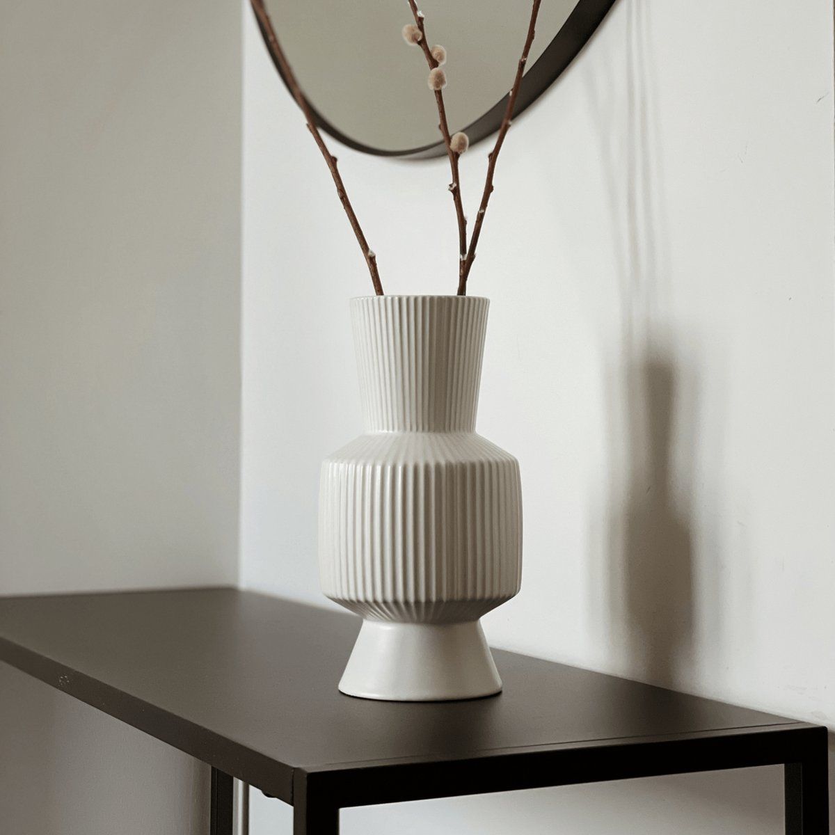 Indore Home - Boho Vase - Flower Vase - Ribbed Vase - Living Room Decoration - White Vase - 21cm