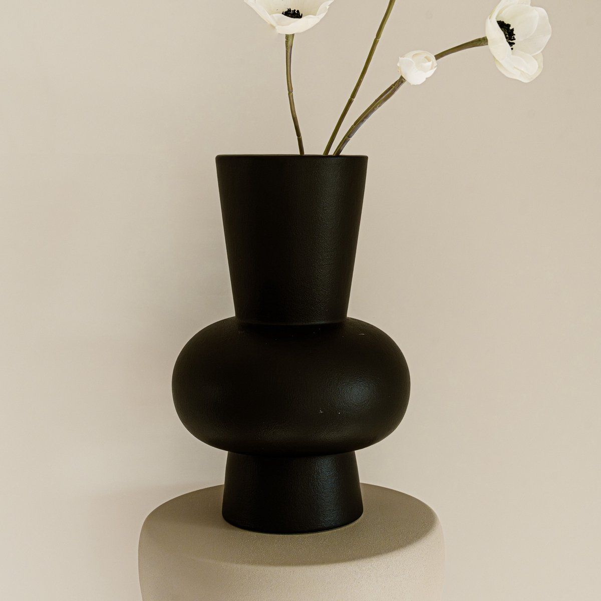 Indore Home - Vase Ann - XL - Black Vase - Flower Vase - Living Room Decoration - 30cm - Round Vase