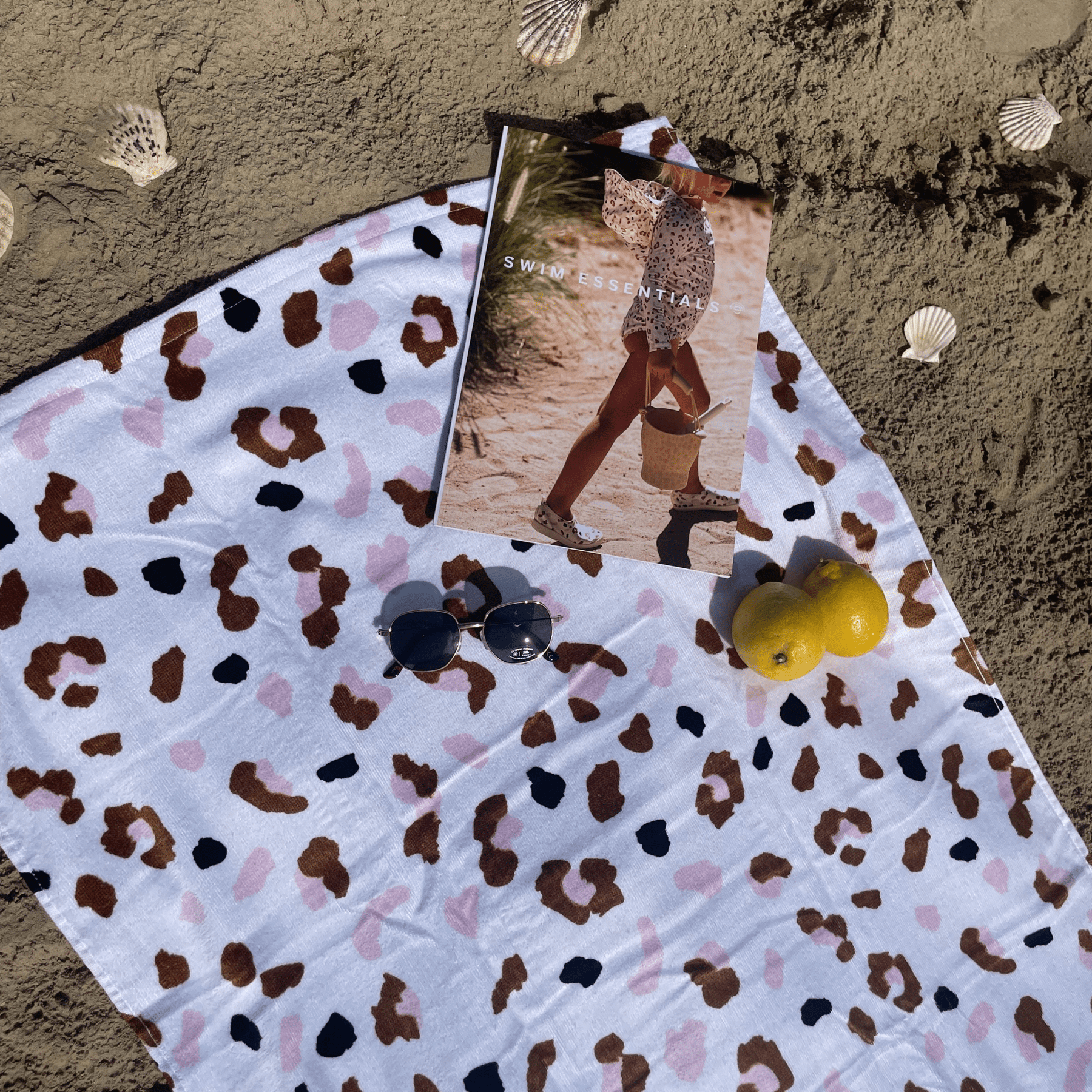 strandlaken-katoen-135x65cm-panter-kaki-swim-essentials-2