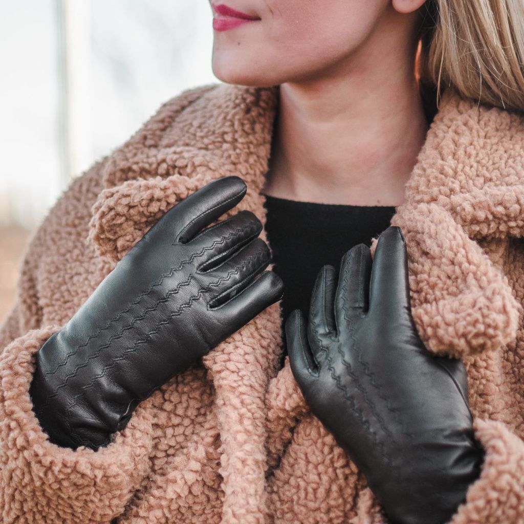 Women's Leather Gloves with Delicate Embroidery from Edge to Fingers