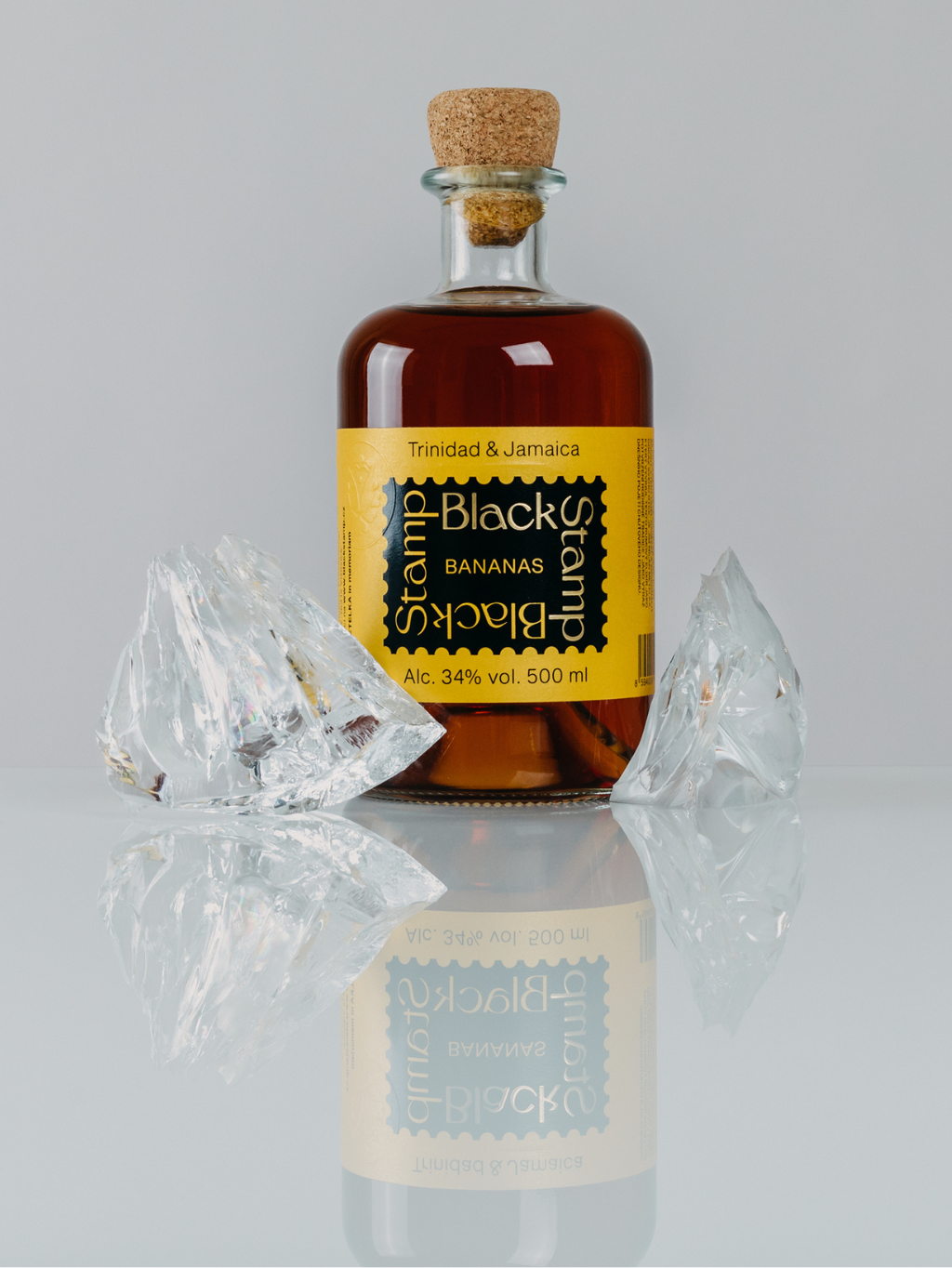 Black Stamp Bananas 34% 0.5l