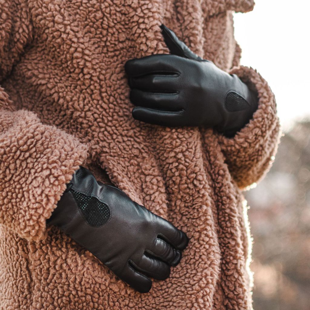 Women's Leather Gloves with Decoration