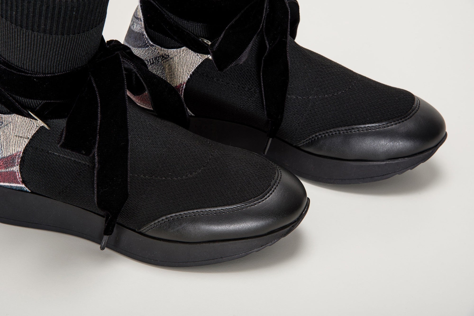 Irina Planetarium Sneakers