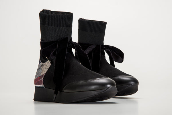 Sneaker Irina Planetarium