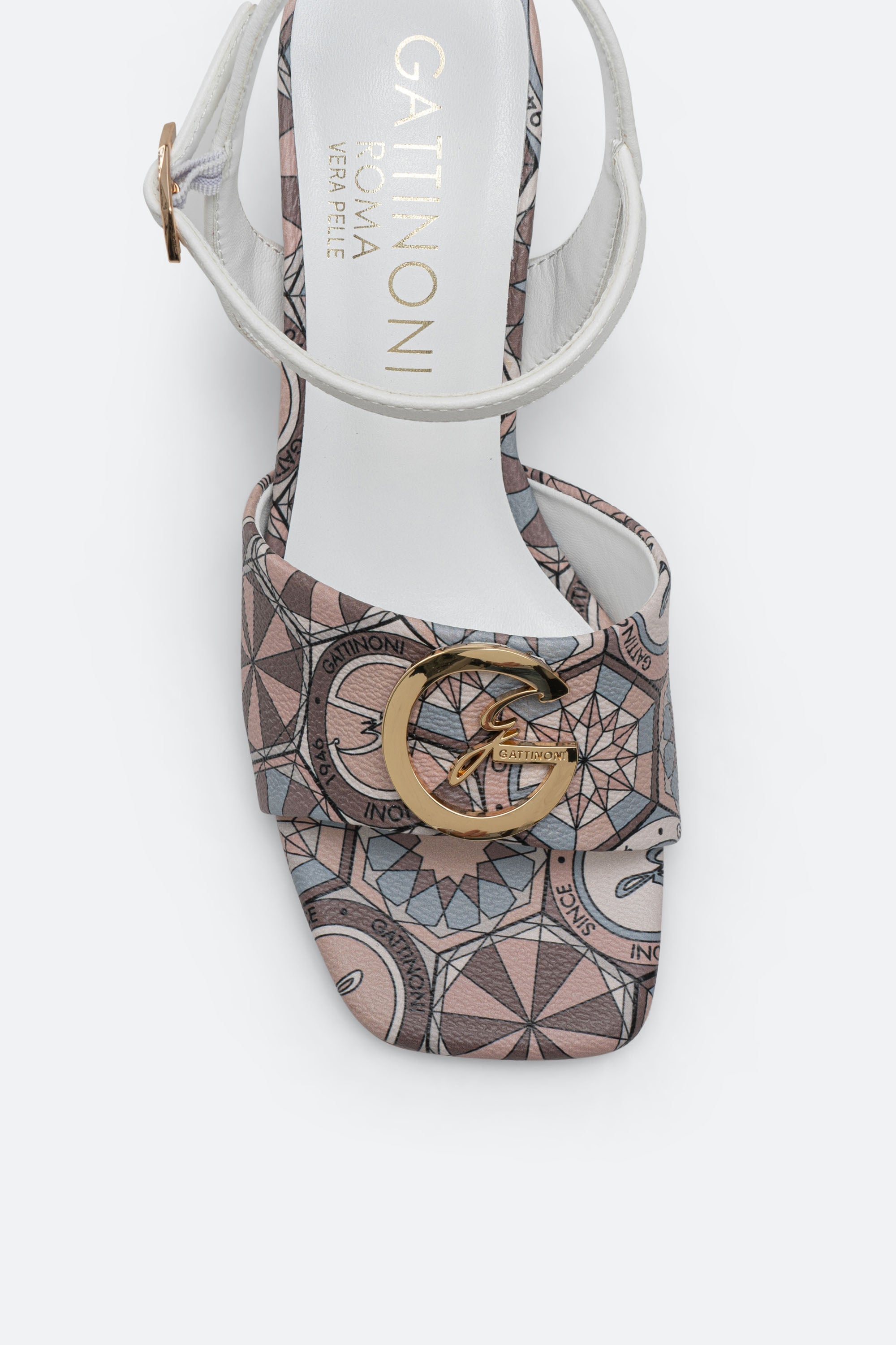 Monroe Sandal in Chalk and Teodosia Powder Details
