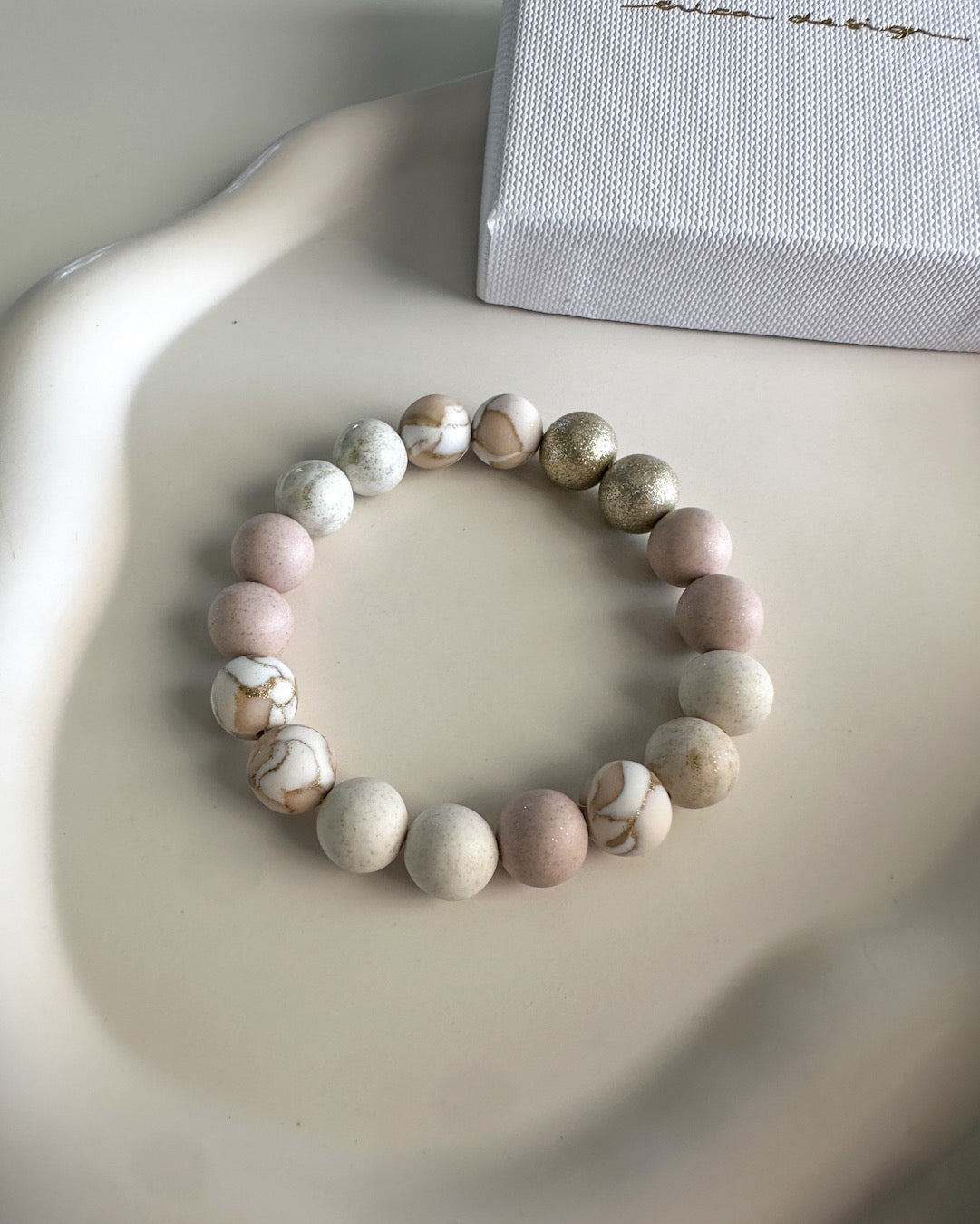 Bracelet, earrings | BULB LIMITED | champagne