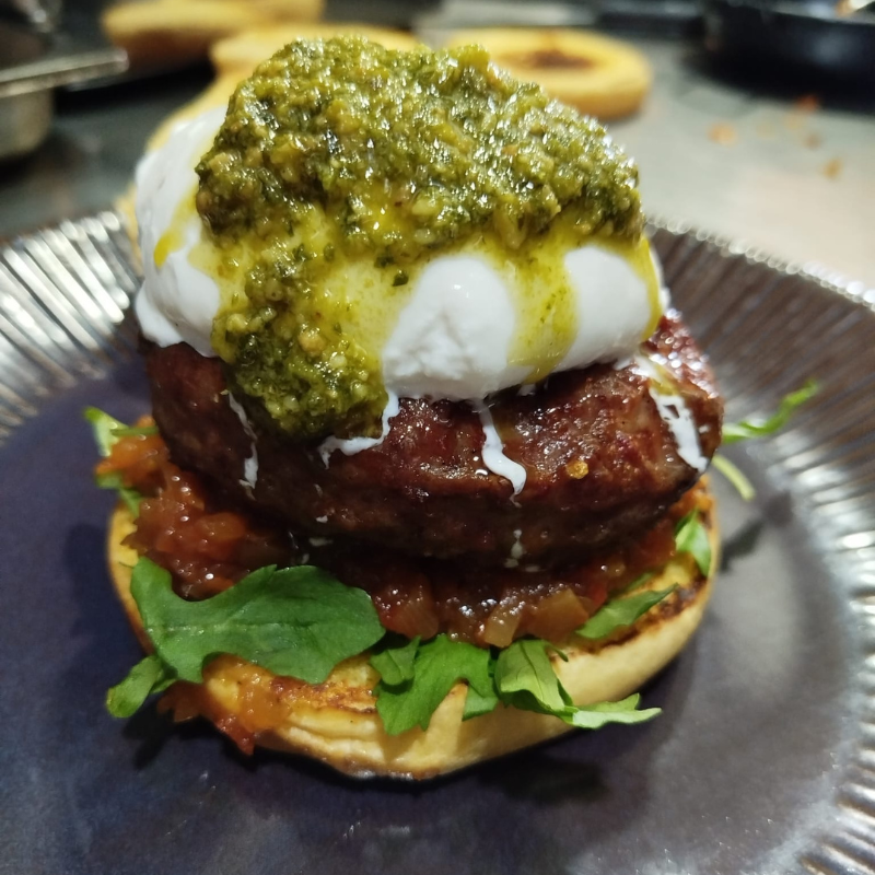 4 🍔 Iberian Burgers with Meat and Abrasador Cured Ham (30%) 4 units of 200 gr/each. In 2 packages.