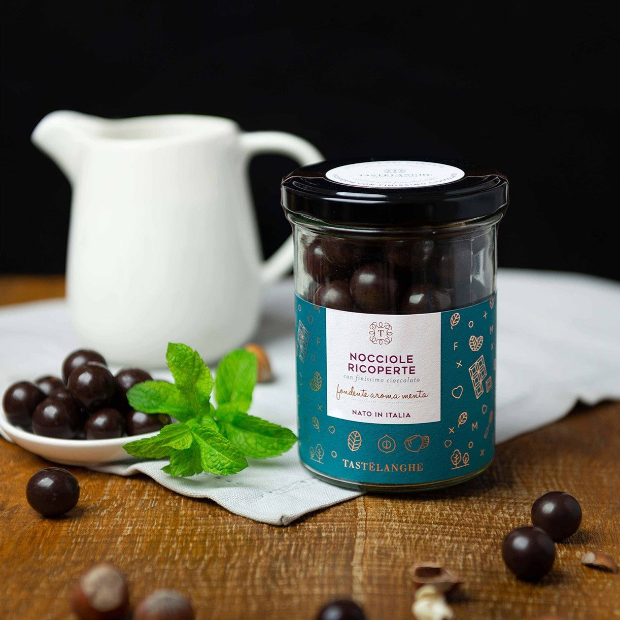 1 confezione di Nocciola Piemonte IGP "Tostata" ricoperta di Cioccolato Fondente Aroma (200g) - Tastëlanghe Azienda Agricola