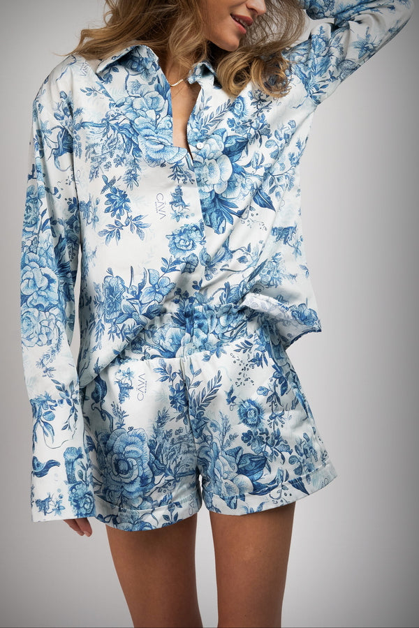 CĀVA Shorts, Cotton Satin | Original CĀVA Botanical Print Size: XS/S, Colour: White / Blue