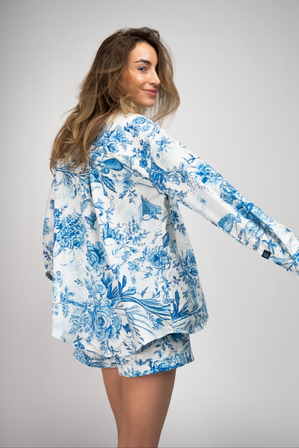 CĀVA Shirt, Cotton Satin | Original CĀVA Botanical Print Size: UNI / S - L, Colour: White / Blue