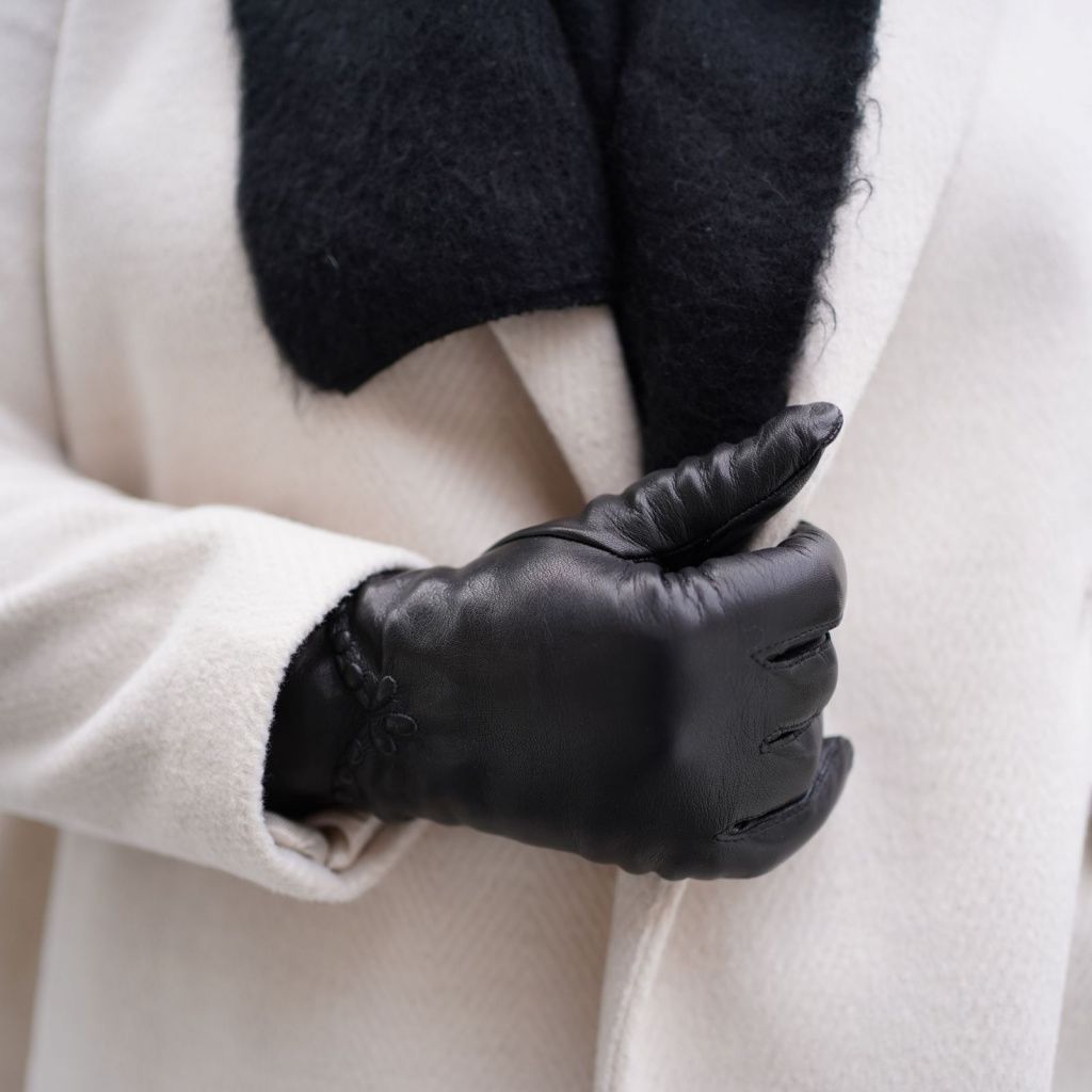 Women's Leather Gloves with Decorative Ruching