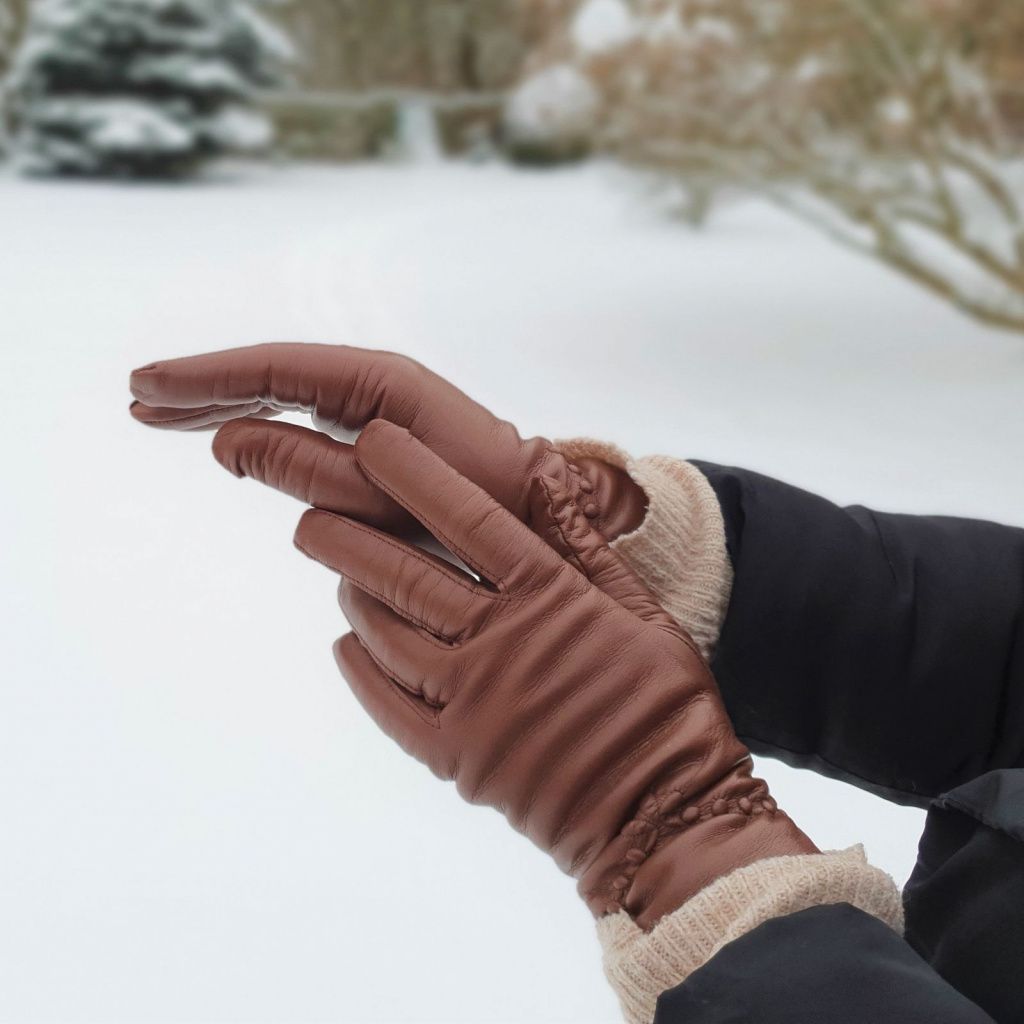 Women's Leather Gloves with Decorative Ruching
