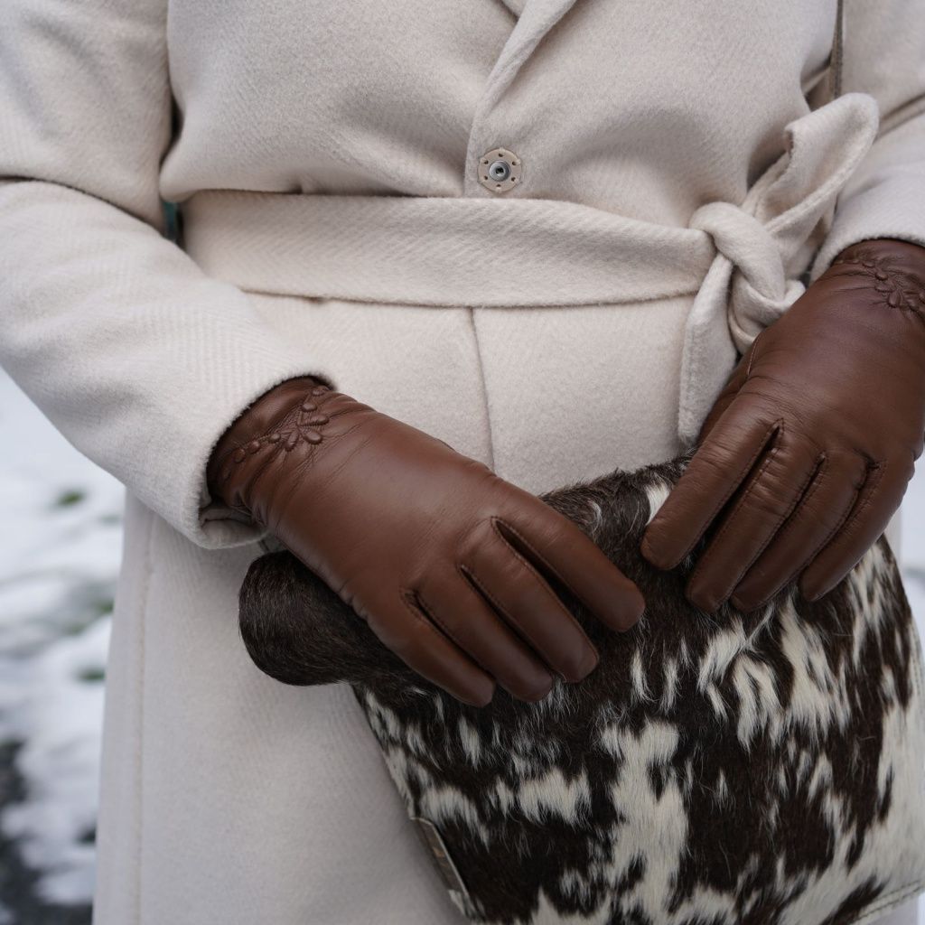 Women's Leather Gloves with Decorative Ruching