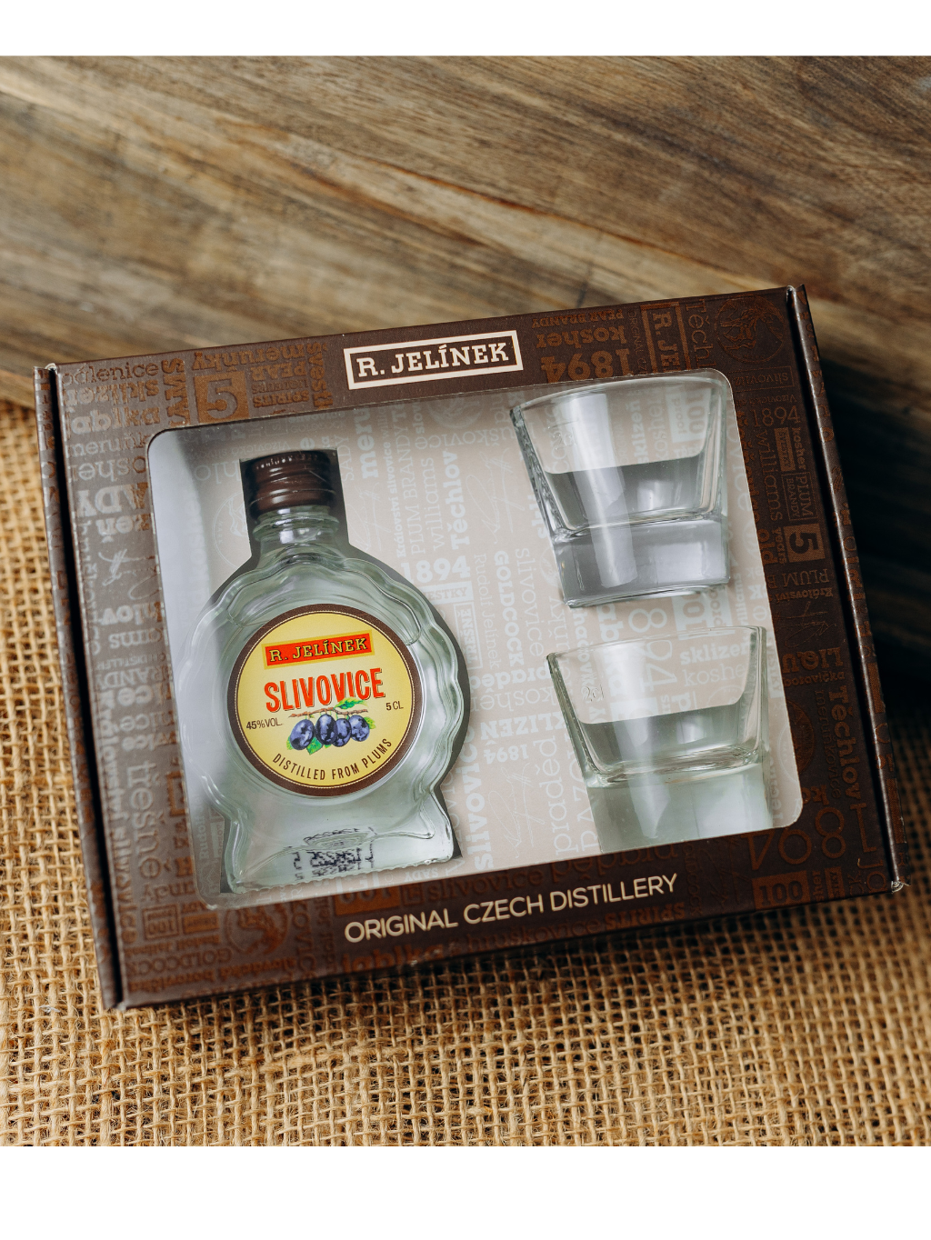 Gift Slivovitz 45% 0.05l + 2 glasses