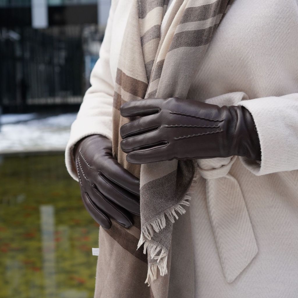 Women's Leather Gloves with Classic Hand Embroidery