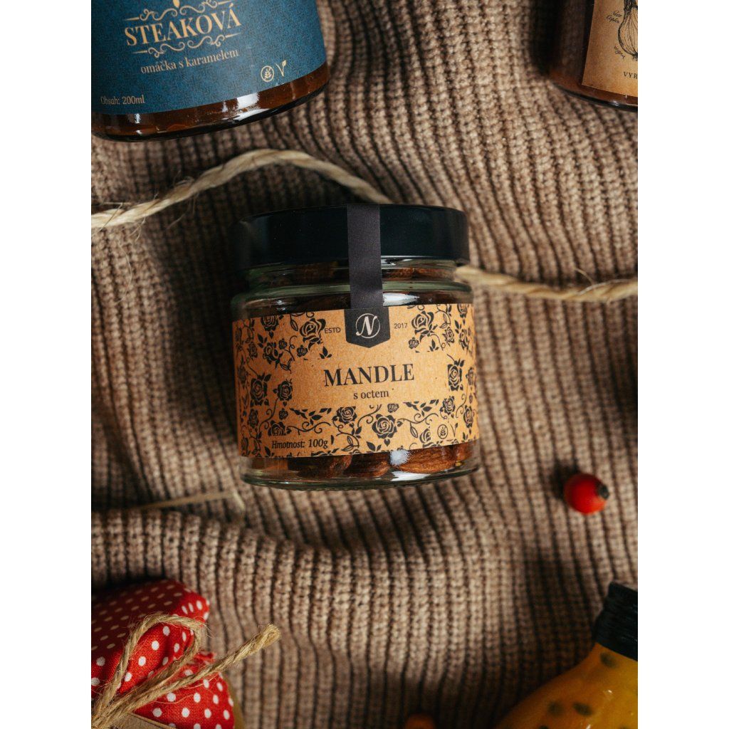 Gourmet Christmas Set: Delicacies for Festive Moments