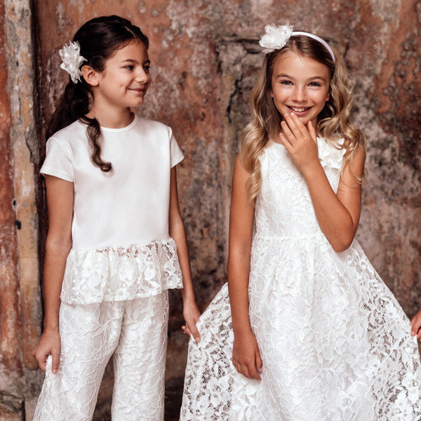 WHITE LACE RUFFLE T-SHIRT