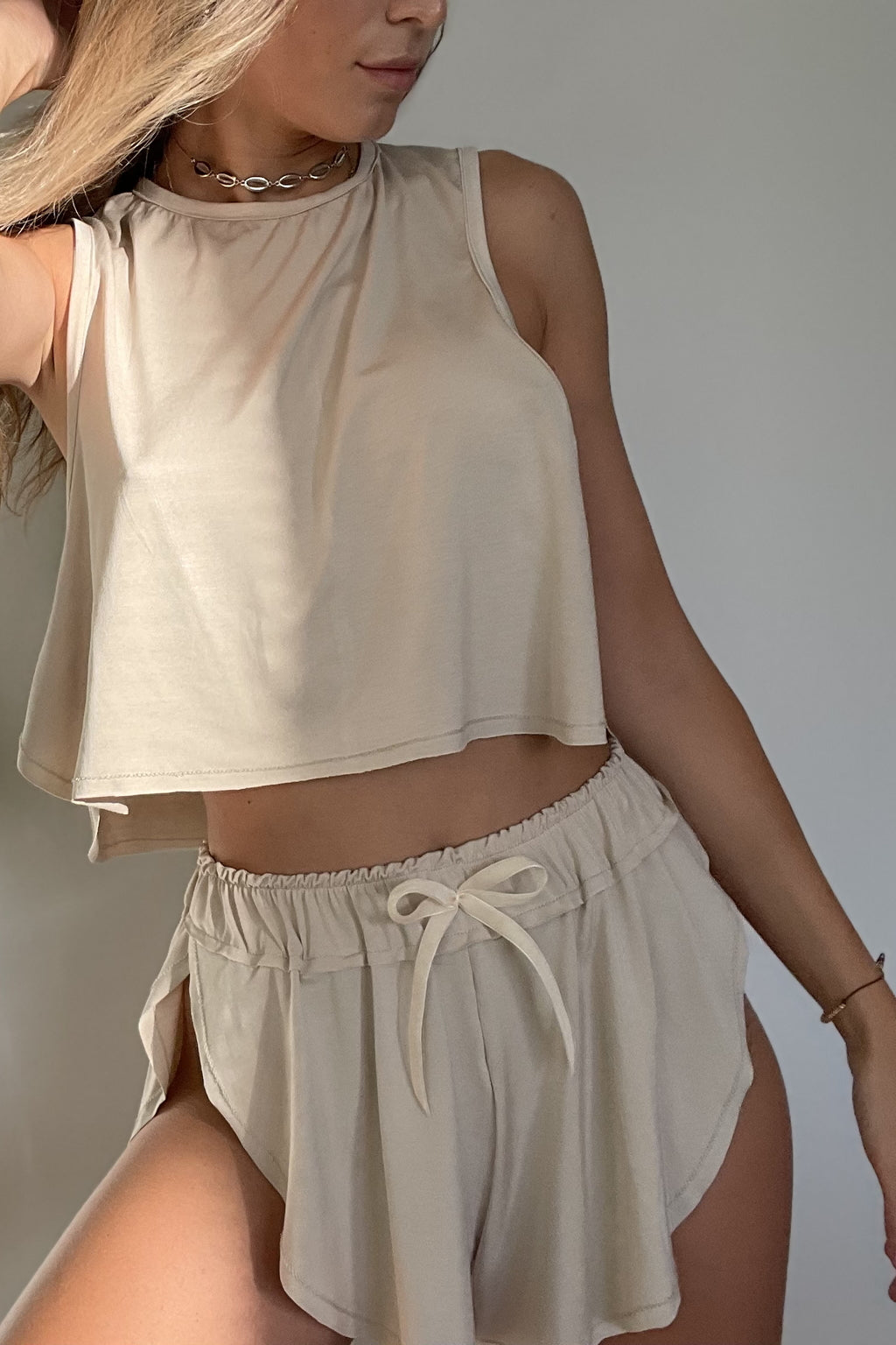 Bamboo Crop Top | Loreen Label Size: UNI / XS - L, Colour: Natural Sand