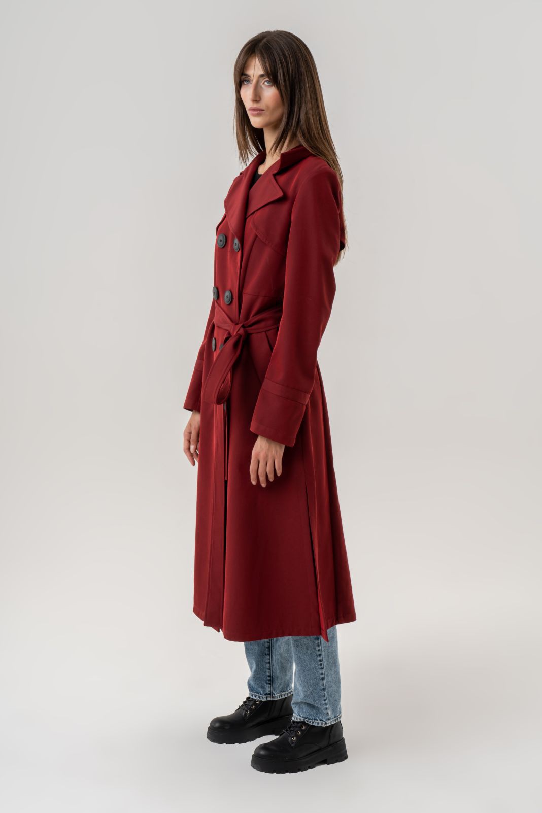 Diagonal Technical Trench