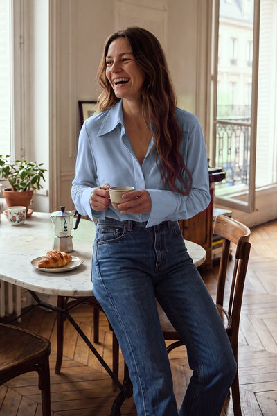 Elysa Shirt in Premium Stretch Katoen | CĀVA MAISON door Loreen Label Maat: UNI / S - L, Kleur: Blauw