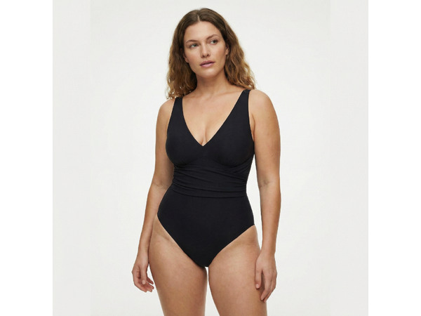 Shaping One-Piece Swimsuit in Classic Cut, BLACK Size: XXL